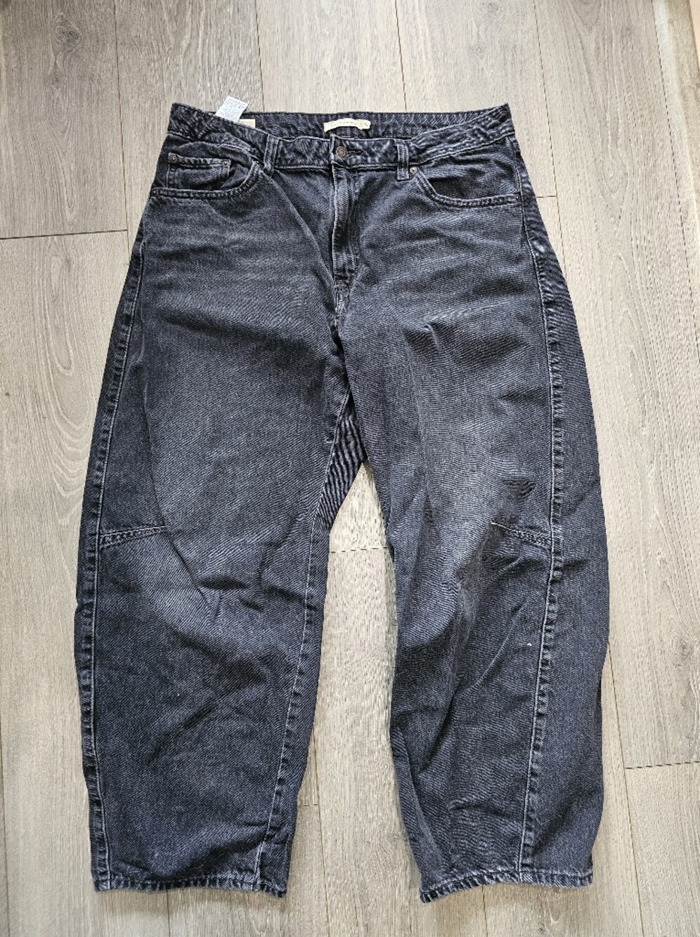 Levis Black Denim Jeans - Relaxed Fit